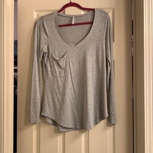 Brand New Z Supply Grey Long Sleeve V-Neck
